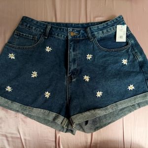 Flower shorts